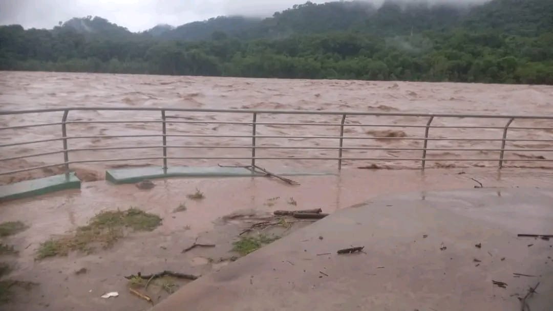 Instalaciones Del Rio Bermejo